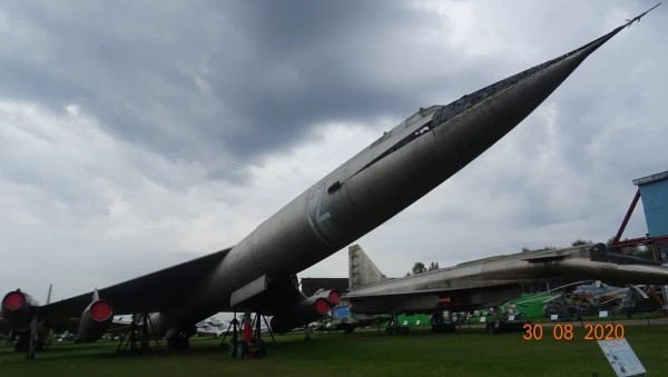 Бомбардировщик М-50