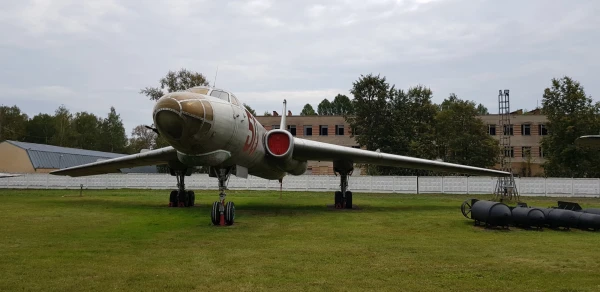 Самолёт-разведчик Ту-16Р-1