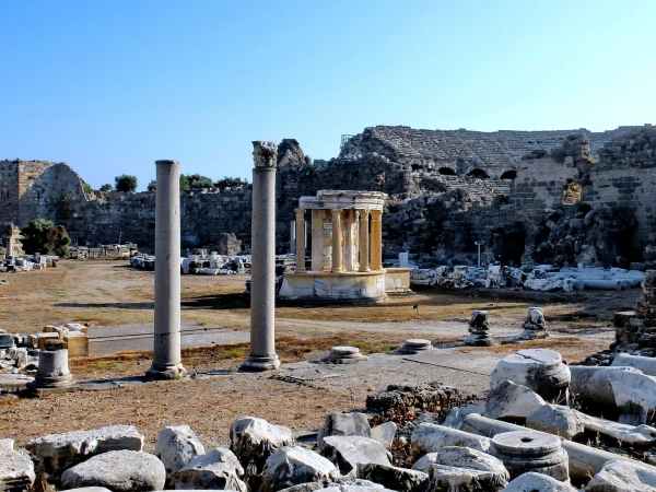 Ancient City of Side. Торговая агора 