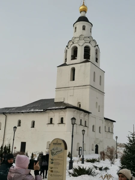 Колокольня Успенского монастыря
