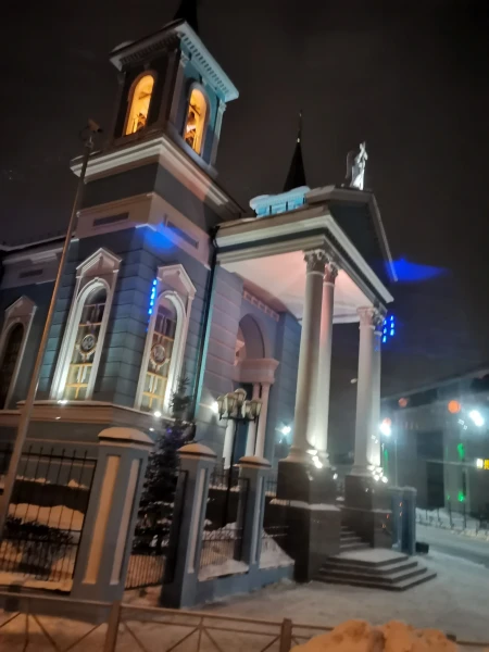 Казань. Катаолическая кирха вечером