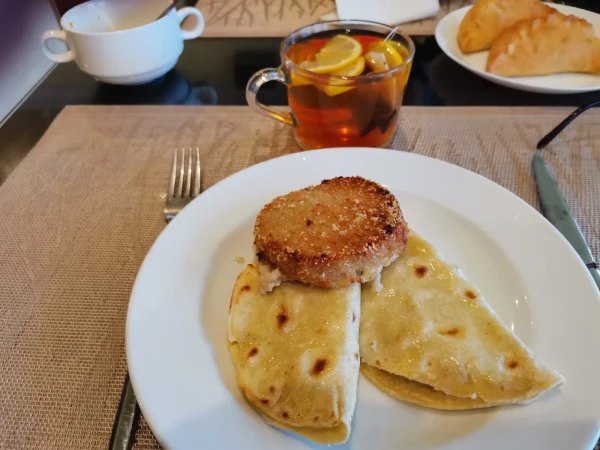 Кыстыбый (лепешки с картошкой)