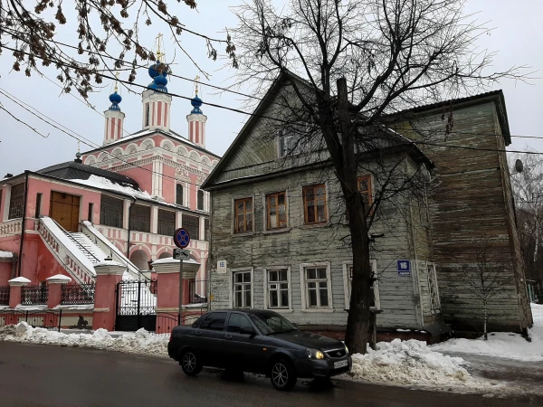 На ул. Баумана