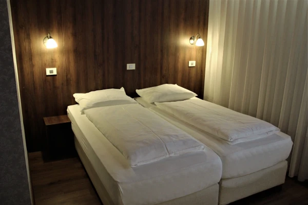 Словения. Постойна. “Hotel Center” 3* (ex. “Hotel &amp; Hostel Sport” 3*). 