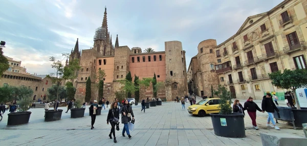 La Catedral de la Santa Cruz y Santa Eulalia