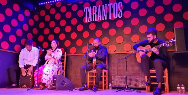 таблао Los Tarantos