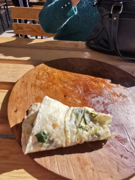 Гёзлеме с сыром и зеленью