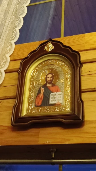 Икона Спасителя в гостиной