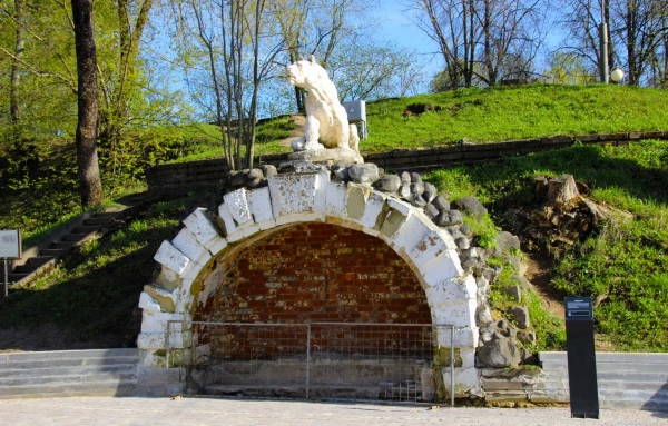 Смоленск. Королевский бастион Лопатинского сада.