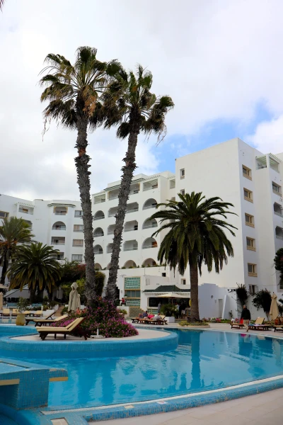 Тунис. Хаммамет. Сосед Bel Azur - отель Hotel Sol Azur Beach.