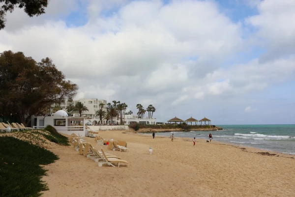 Тунис. Хаммамет. Hotel Bel Azur Thalasso &amp; Bungalows 4*. Пляж отеля.