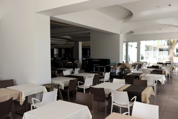 Тунис. Хаммамет. Hotel Bel Azur Thalasso &amp; Bungalows 4*. Главный ресторан.
