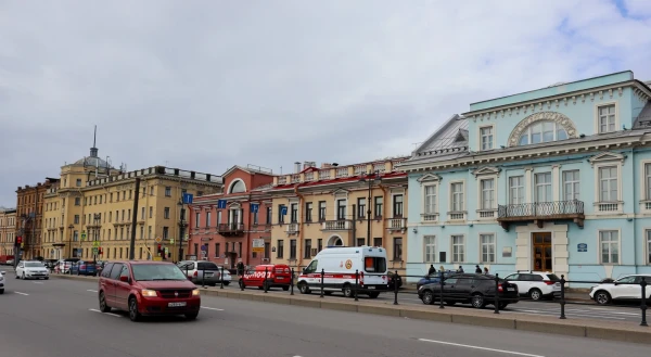 Санкт-Петербург. Набережная Лейтенанта Шмидта.