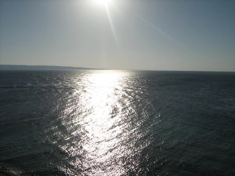 Вид с балкона в сторону моря. Виден остров. Единственный минус.
