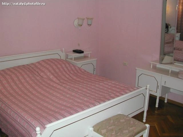 Розовая спальня
