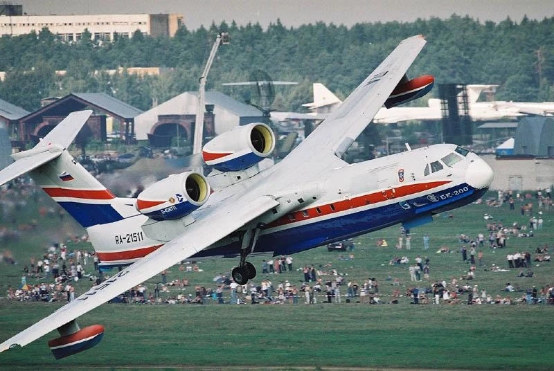 Бе-200