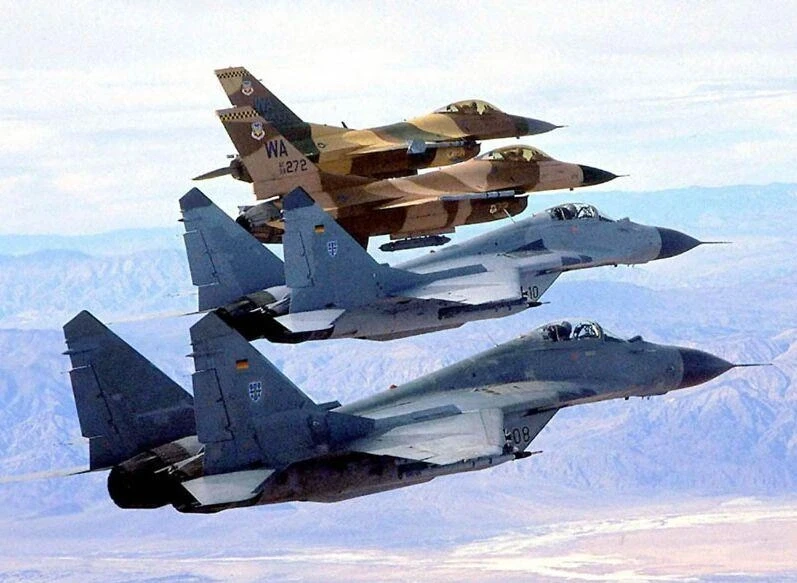 Миг-29 и F-16