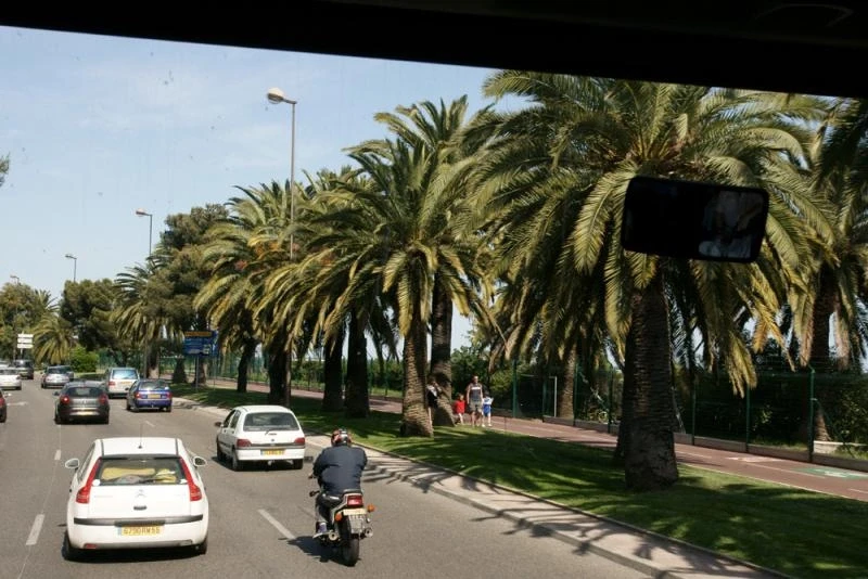 Вдоль Английского Променада