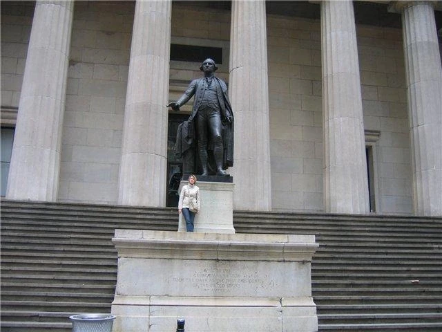 Wall st.