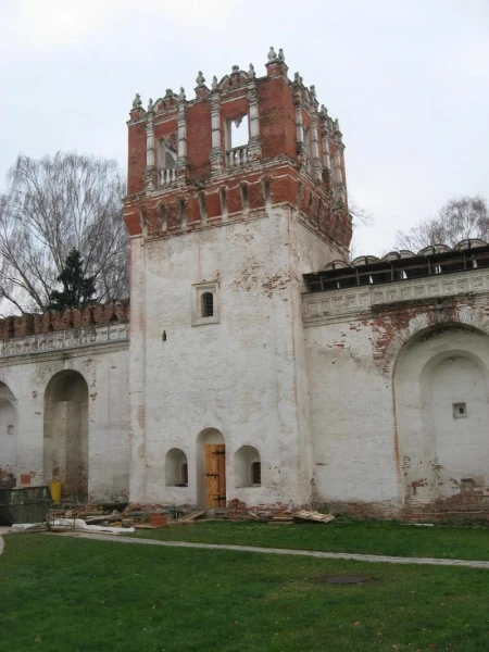Предчестинская (Ирининская) башня