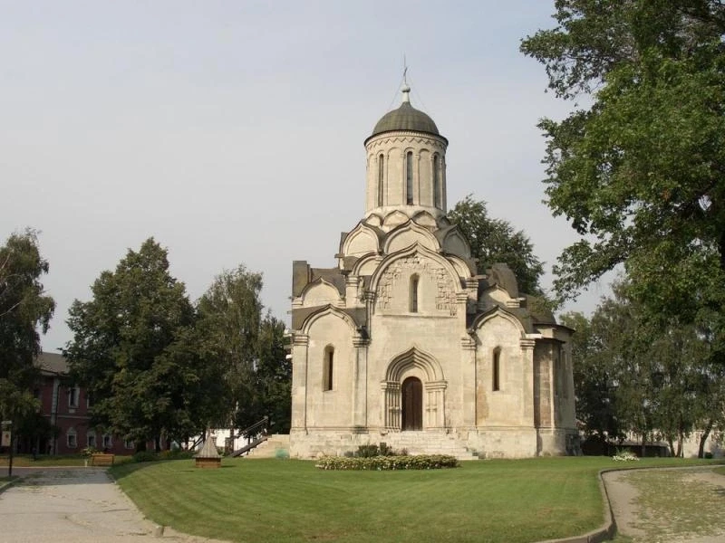Спасский собор летом.
