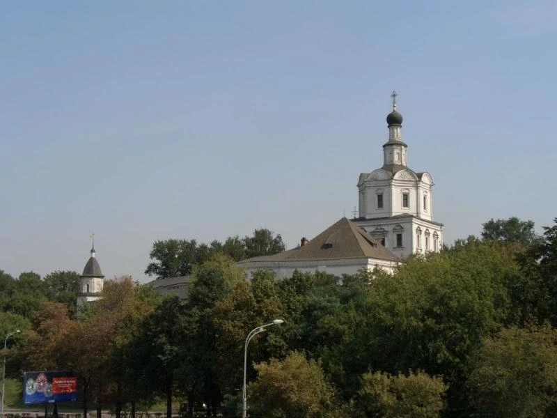 Общий вид монастыря.