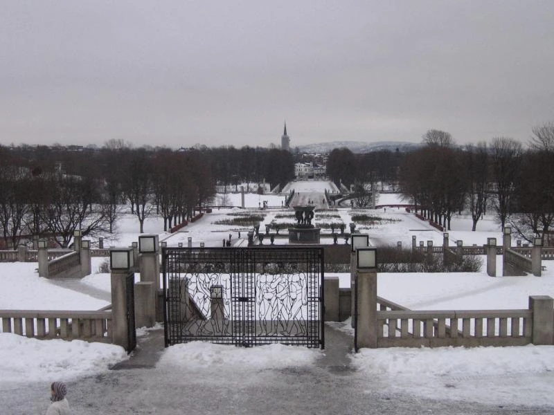 Норвегия. парк Вигеланда