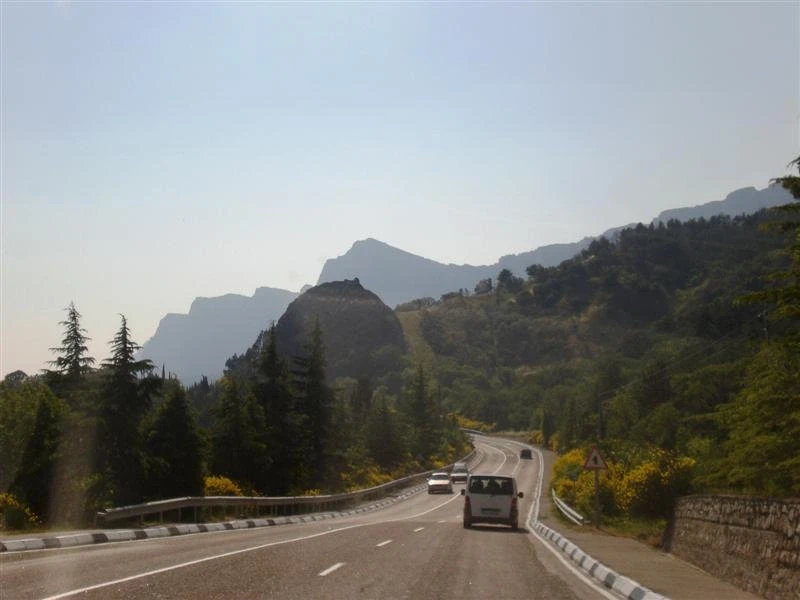 колесим по Крыму