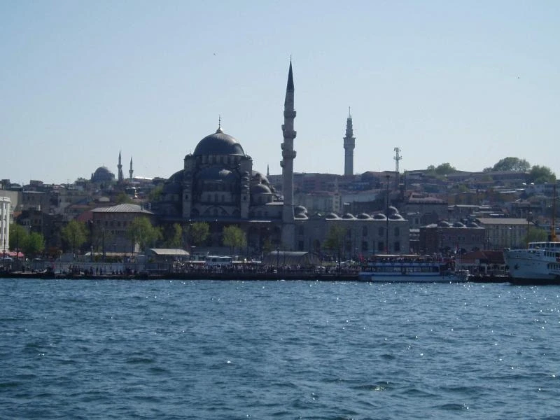 Новая мечеть (Yeni Camii)