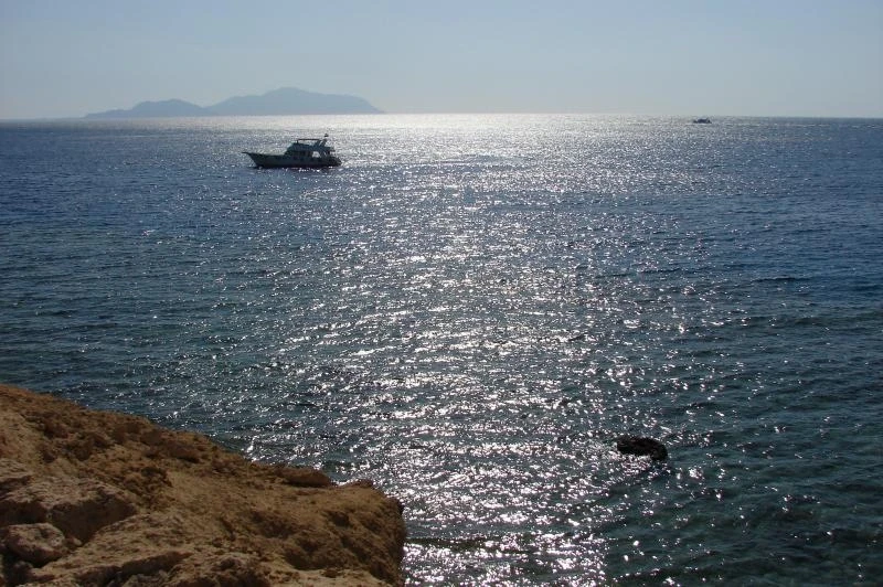 море
