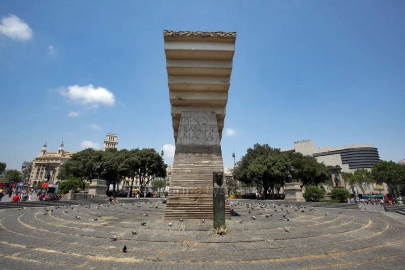 В Барселону дикарем. Про достопримечательности и людей.