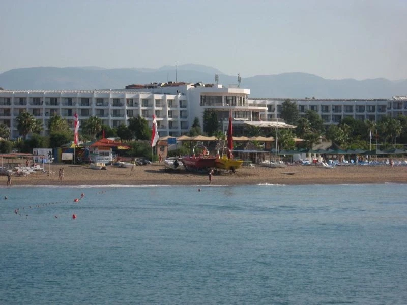 Вид отеля с моря...!