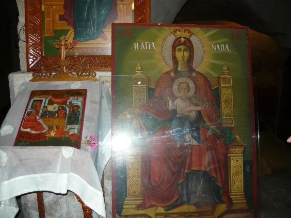 икона в местном храме