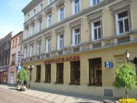 Ratuszowy 2*