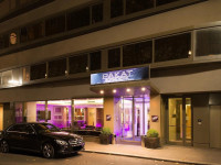 Pakat Suites
