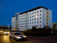 Cabin Hotel 3*