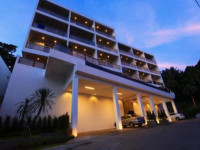 Lae Lay Suites Resort