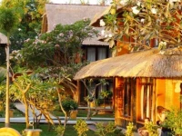 Puri Saron Baruna Beach Lovina / Puri Saron Baruna Beach Cottages 3*