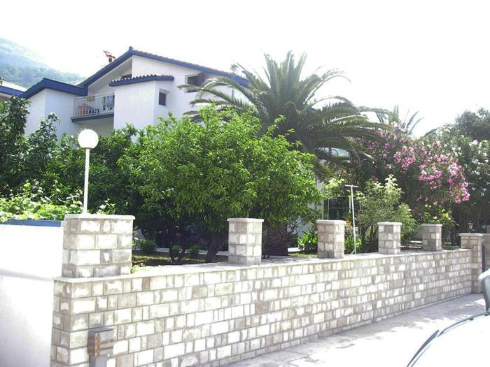 Becici 2*