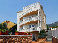 Villa Dzamonja