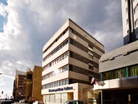Metropolitan Suites 