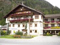 Edelweiss Hotel Langenfeld 3*