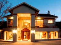 Slot Loevenstein Guesthouse 4*