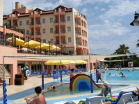 Royal Atlantis Beach Hotel