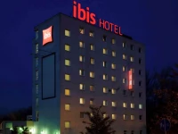 Ibis Warszawa Ostrobramska 2*