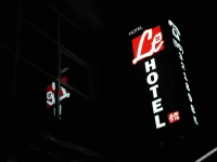 Le Hotel 