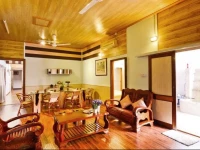 Courtyard Homestay 
