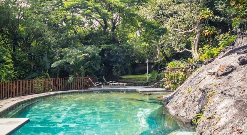 Zacarias Residency 