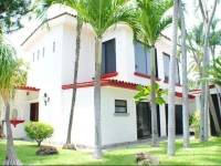 Five Bedroom House 