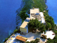 Akrotiri Beach